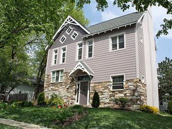 Plum Grove Inn Iowa City Ngoại thất bức ảnh