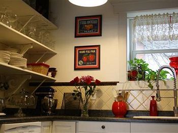 Plum Grove Inn Iowa City Ngoại thất bức ảnh