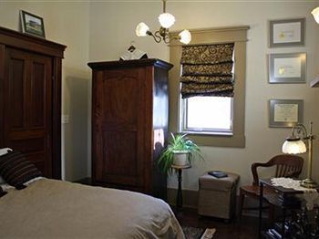 Plum Grove Inn Iowa City Ngoại thất bức ảnh