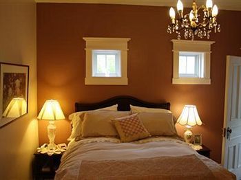 Plum Grove Inn Iowa City Ngoại thất bức ảnh